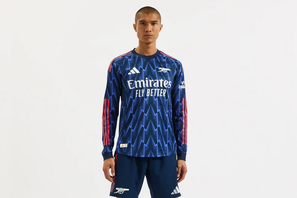 Arsenal Fanshop Store - Arsenal Herren adidas 25/26 Authentic Langarm-Auswärtstrikot Offizielle Arsenal FC Fußballbekleidung