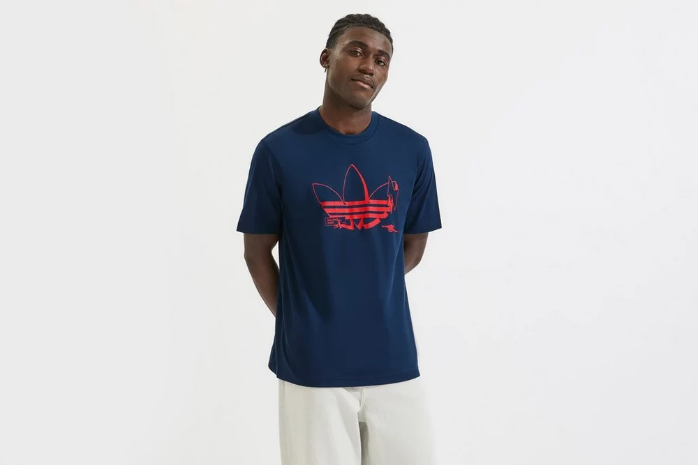 Arsenal Fanshop Store - Arsenal adidas 25/26 Navy Graphic T-Shirt Offizielle Arsenal FC Fußballbekleidung