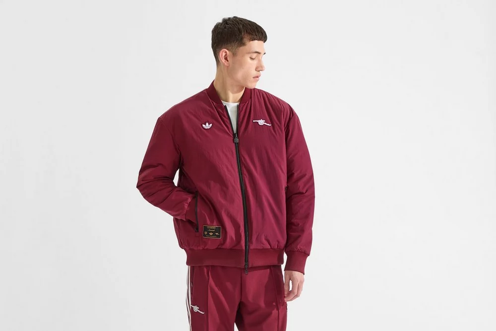 Arsenal Fanshop Store - Arsenal adidas 25/26 Terrace Icons Wendejacke Offizielle Arsenal FC Fußballbekleidung