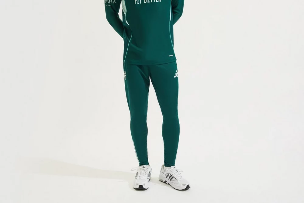 Arsenal Fanshop Store - Arsenal adidas Trainingshose 25/26 Offizielle Arsenal FC Fußballbekleidung