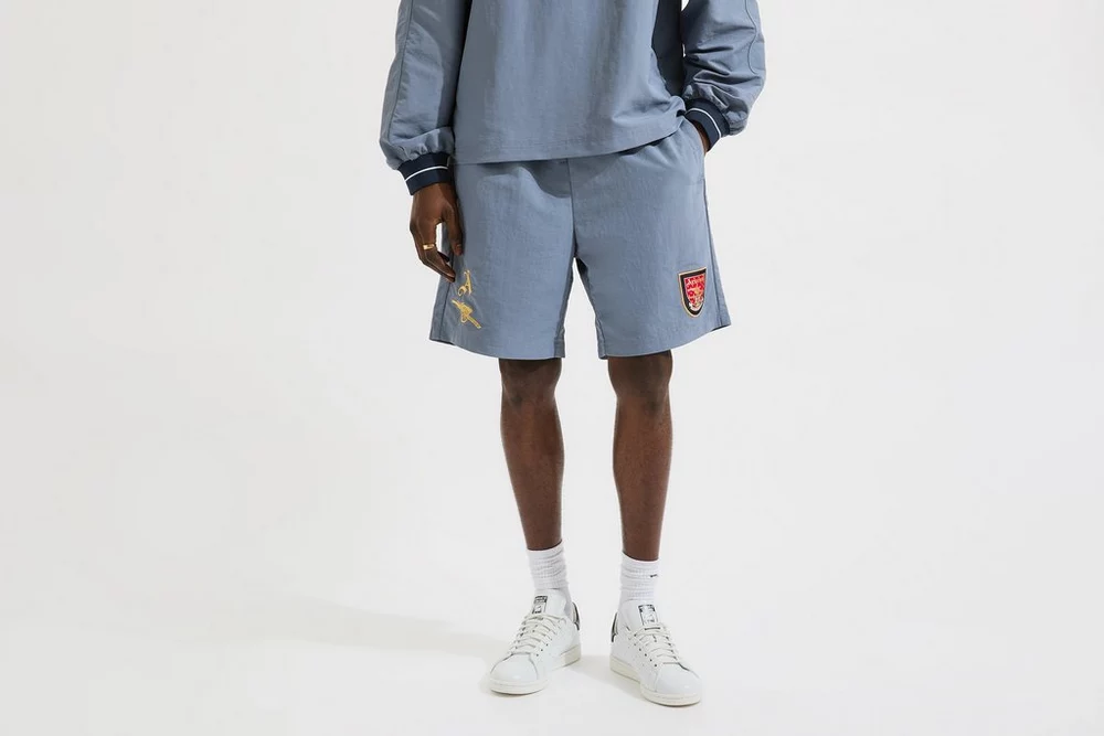 Arsenal Fanshop Store - Arsenal Gunners Nylonshorts in Blau Offizielle Arsenal FC Fußballbekleidung