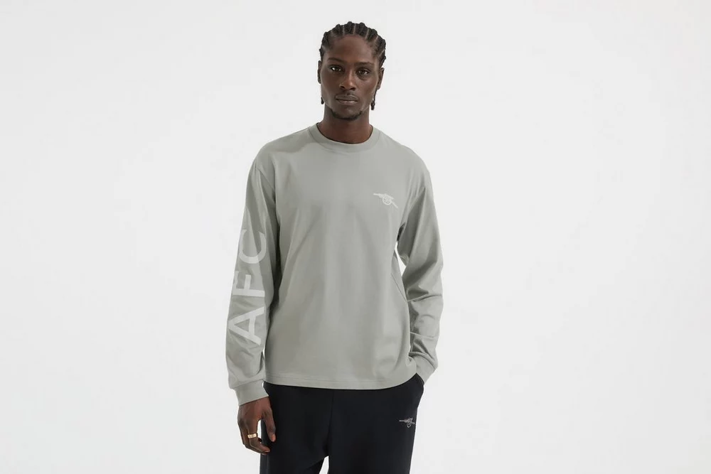 Arsenal Fanshop Store - Arsenal Holloway Social Club Langarm-T-Shirt Offizielle Arsenal FC Fußballbekleidung