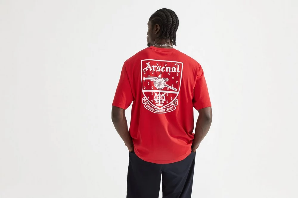 Arsenal Fanshop Store - Arsenal rotes Concordia T-Shirt Offizielle Arsenal FC Fußballbekleidung