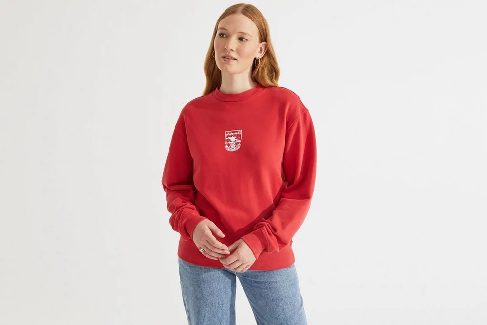 Arsenal Fanshop Store - Arsenal Damen-Sweatshirt „Concordia“ in Rot Offizielle Arsenal FC Fußballbekleidung