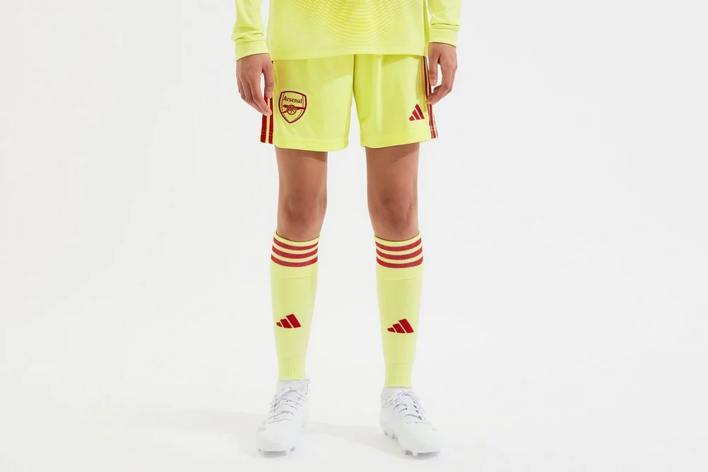 Arsenal Fanshop Store - Arsenal adidas Torwartshorts für Kinder (Größe 25/26) Offizielle Arsenal FC Fußballbekleidung