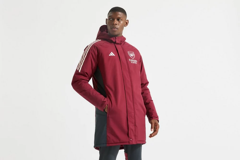 Arsenal Fanshop Store - Arsenal adidas 25/26 Europäisches Trainingsstadion Parka Offizielle Arsenal FC Fußballbekleidung