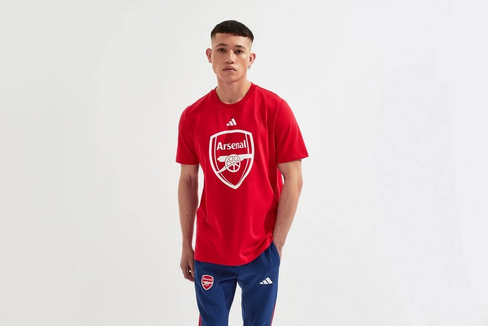Arsenal Fanshop Store - Arsenal adidas DNA Grafik-T-Shirt Offizielle Arsenal FC Fußballbekleidung