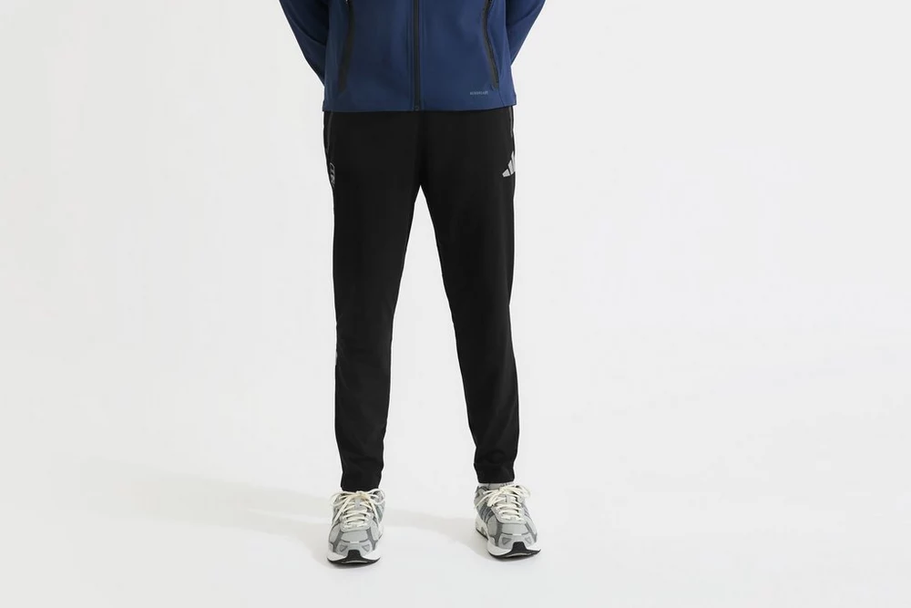 Arsenal Fanshop Store - Arsenal adidas Vis Tech Hose 25/26 Offizielle Arsenal FC Fußballbekleidung